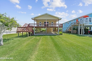 9010 W 9th St, Surf City, NC 28445