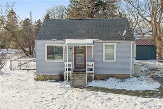 116 Gordon Ave, Mattydale, NY 13211