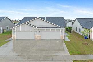 5120 N Cypress St, Wichita, KS 67226