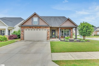 204 Medoc Ln, Moore, SC 29369