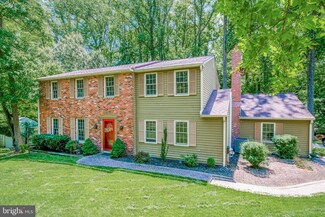 660 Twin Bridge Dr, Wayne, PA 19087