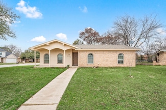 928 Madrid Ct, Hurst, TX 76053