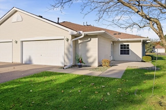 19158 Jackson Ct NW Unit 29, Elk River, MN 55330