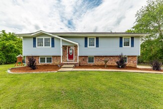 621 Lofton Ln, Chickamauga, GA 30707
