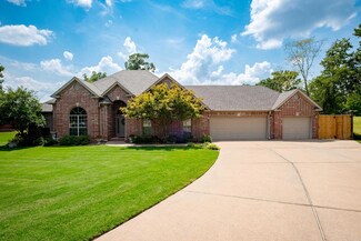 215 Marseille Dr, Maumelle, AR 72113