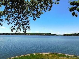 11 Chelle Dr, Rocky Mount, MO 65072