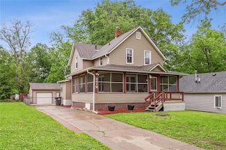 2419 30th St, Des Moines, IA 50310