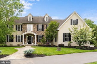 24 Wildwood Dr, Malvern, PA 19355