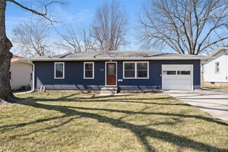 4122 66th St, Urbandale, IA 50322