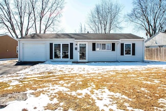 1394 Arcadia Dr, Galesburg, IL 61401