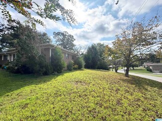 517 Sunhill Rd NW, Center Point, AL 35215