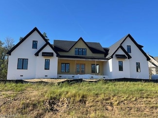 6827 Shields Dr, Oak Ridge, NC 27310