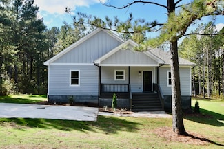 1192 Sunset Cove, Tignall, GA 30668