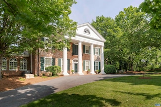 1417 N Augusta St, Staunton, VA 24401