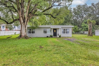 405 Willow Ave, Sanford, FL 32771