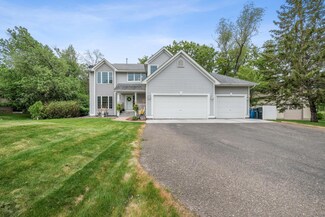 6893 256th St, Wyoming, MN 55092