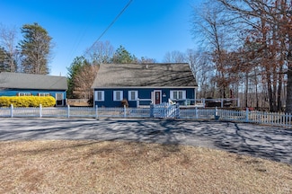 100 Sandpiper Dr, Huddleston, VA 24104