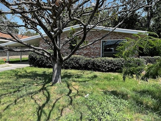 503 E Grand Ave, Comanche, TX 76442