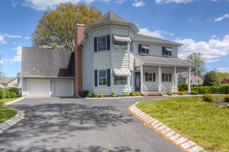 147 Comanche Dr, Oceanport, NJ 07757