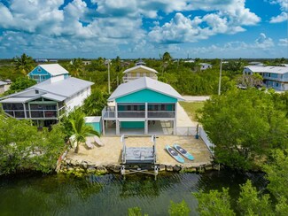 3664 Fox St, Big Pine Key, FL 33043