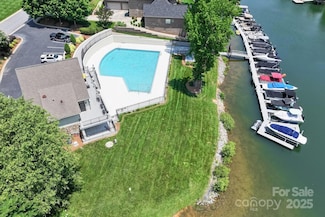 7881 Mariners Pointe Cir, Denver, NC 28037