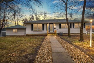 1510 Starbeck Cir, Cedar Falls, IA 50613