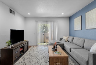 788 Gianni Dr Unit 206, Corona, CA 92879