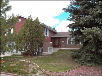 914 Evergreen St, Cheyenne, WY 82009