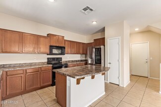 2833 N 73rd Dr, Phoenix, AZ 85035