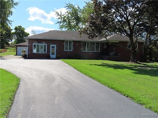 6130 Clinton St, Elma, NY 14059