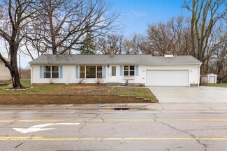 4027 Douglas Dr N, Minneapolis, MN 55422