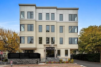 300 Franklin St Unit 1, Cambridge, MA 02139