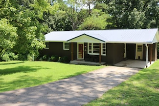 724 Thomas Ave, Cumberland City, TN 37050