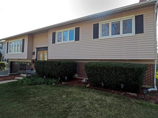 415 W Hackberry Dr, Arlington Heights, IL 60004