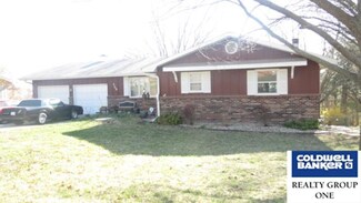 720 Dehoff Dr, Manhattan, KS 66502