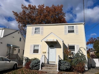 531 Walnut St Unit 2, Ridgefield, NJ 07657