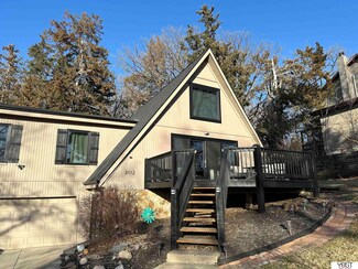 2112 Dunbar Dr, Plattsmouth, NE 68048