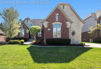 54678 Pelican Ln, Shelby Township, MI 48315