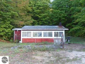 3713 E Old Street Rd, East Jordan, MI 49727