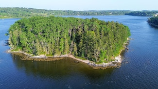 M6 L25 Esther Island, Castine, ME 04421