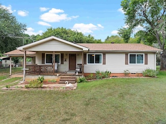 226 Circle Ridge Dr, Gilmer, TX 75645