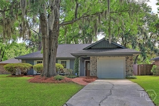 18 Barrington Cir, Savannah, GA 31419