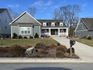 2823 Signal Farms Ln, Signal Mountain, TN 37377