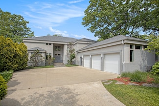 20 Hiawatha Dr, Battle Creek, MI 49015
