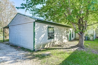 11987 Nelwood St, Willis, TX 77318