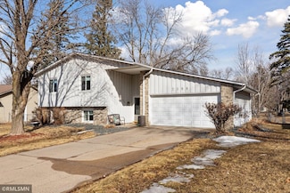 7399 Innsdale Ave S, Cottage Grove, MN 55016