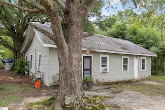 103 N Bell St Unit A & B, Clinton, SC 29325