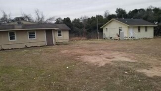 37745 Meadowview Dr, Pine Island, TX 77445