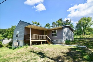 8515 State Route Dd, Bloomsdale, MO 63627