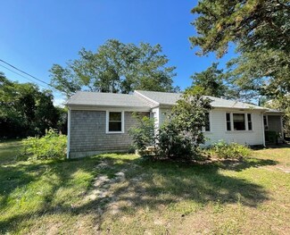 91 Weir Rd, Yarmouth Port, MA 02675